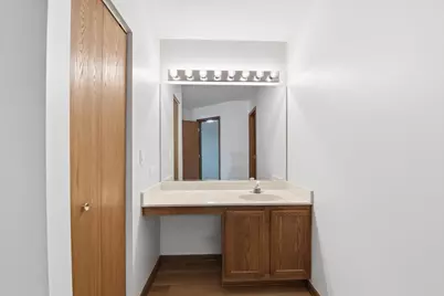 645 Lancaster Circle, Elgin, IL 60123 - Photo 17