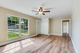 209 S Reed St, Joliet, IL 60436 - Photo 3