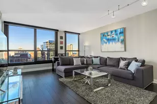 1030 N State St, Chicago, IL 60610 - Photo 3