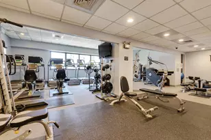 1030 N State St, Chicago, IL 60610 - Photo 17
