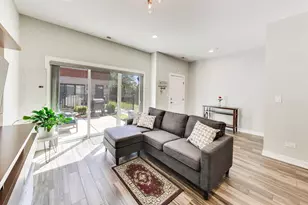 2259 W Coulter St, Chicago, IL 60608 - Photo 7