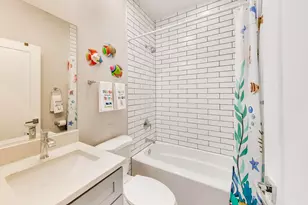 2259 W Coulter St, Chicago, IL 60608 - Photo 27