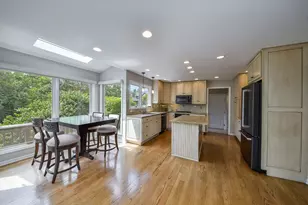 2103 Pebble Creek Dr, Lisle, IL 60532 - Photo 9
