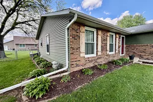 608 Greenridge Dr, Sterling, IL 61081 - Photo 37