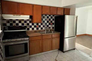 5205 South 73rd Ct 73rd Ct, Summit, IL 60501 - Photo 3