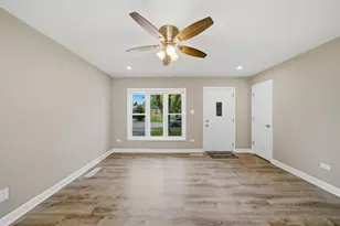 953 Dartmouth Ave, Matteson, IL 60443 - Photo 3