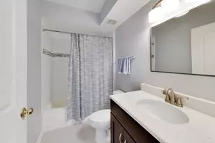 655 Perrie Dr, Elk Grove Village, IL 60007 - Photo 13