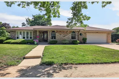 [Address not provided], Downers Grove, IL 60516 - Photo 1
