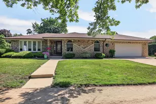 [Address not provided], Downers Grove, IL 60516 - Photo 1