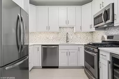 600 N Dearborn Street #1509, Chicago, IL 60654 - Photo 5
