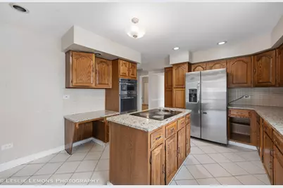 6346 W Raven Street, Chicago, IL 60646 - Photo 9