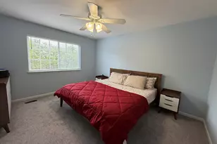 2250 Stoughton Dr, Aurora, IL 60502 - Photo 17