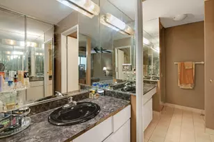 404 Bluebird Ln, Deerfield, IL 60015 - Photo 13