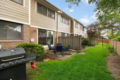 404 Bluebird Lane, Deerfield, IL 60015 - Photo 19
