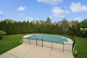 563 Dover Ct, Buffalo Grove, IL 60089 - Photo 25