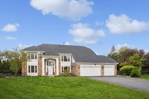 563 Dover Ct, Buffalo Grove, IL 60089 - Photo 1
