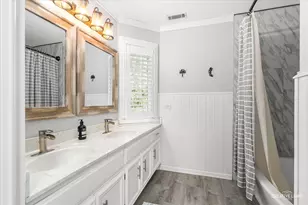 39W796 Dairyherd Ln, Saint Charles, IL 60175 - Photo 23
