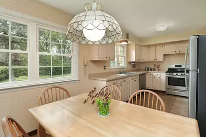 1504 Sequoia Trail, Glenview, IL 60025 - Photo 5