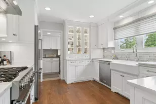 1412 Village Ct, Buffalo Grove, IL 60089 - Photo 11