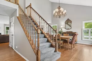 1412 Village Ct, Buffalo Grove, IL 60089 - Photo 3