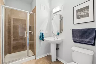 757 N Orleans St, Chicago, IL 60654 - Photo 11