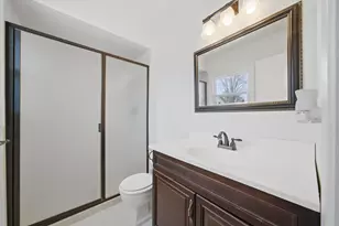 565 Gateshead Ave S, Elk Grove Village, IL 60007 - Photo 25