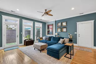 4341 N Mozart St, Chicago, IL 60618 - Photo 3