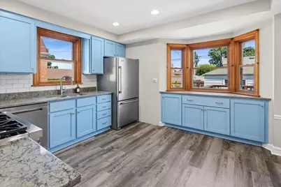7620 W Rascher Avenue, Chicago, IL 60656 - Photo 9