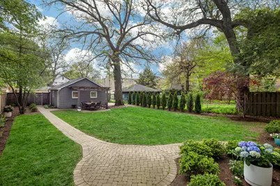 925 Elmwood Avenue, Evanston, IL 60202 - Photo 23