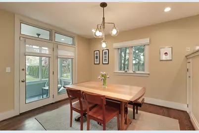 925 Elmwood Avenue, Evanston, IL 60202 - Photo 11