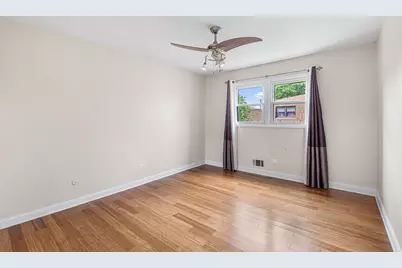 2747 Wilshire Lane, Northbrook, IL 60062 - Photo 15