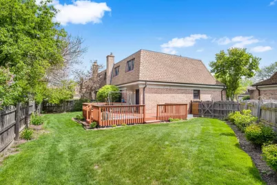 2747 Wilshire Lane, Northbrook, IL 60062 - Photo 25