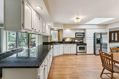 384 E Montrose Avenue, Wood Dale, IL 60191 - Photo 13