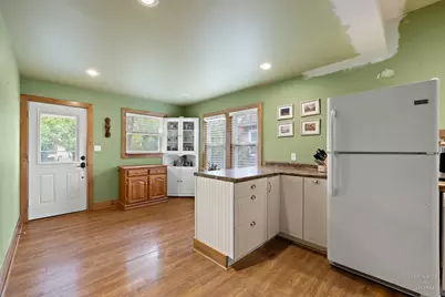 103 Grove Avenue, Fox River Grove, IL 60021 - Photo 15