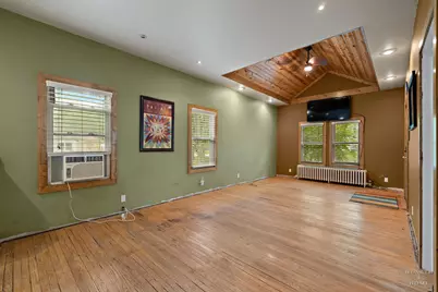 103 Grove Avenue, Fox River Grove, IL 60021 - Photo 7