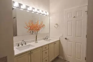 723 Prestwick Ln, Wheeling, IL 60090 - Photo 17
