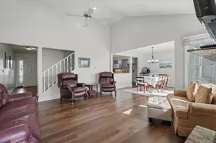 1404 Quail Run Dr, Savoy, IL 61874 - Photo 5