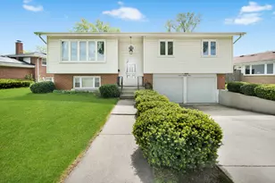 773 Madelyn Dr, Des Plaines, IL 60016 - Photo 1