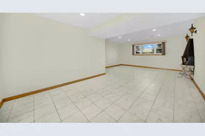 773 Madelyn Drive, Des Plaines, IL 60016 - Photo 15