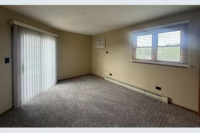 1375 NW Cunat Court #3B, Lake in the Hills, IL 60156 - Photo 3