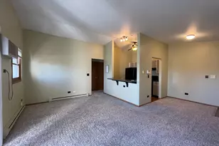 1375 NW Cunat Ct, Lake in the Hills, IL 60156 - Photo 5