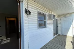 1375 NW Cunat Ct, Lake in the Hills, IL 60156 - Photo 11