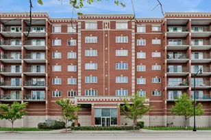 650 S River Rd, Des Plaines, IL 60016 - Photo 1