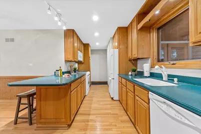3816 Cumnor Road, Downers Grove, IL 60515 - Photo 9