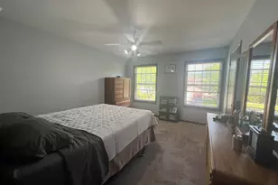 1804 DeForest Ln, Hanover Park, IL 60133 - Photo 9
