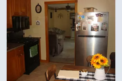 404 E Fourth Street, Streator, IL 61364 - Photo 5
