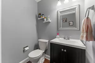 431 Newport Dr, Naperville, IL 60565 - Photo 27