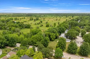 431 Newport Dr, Naperville, IL 60565 - Photo 33