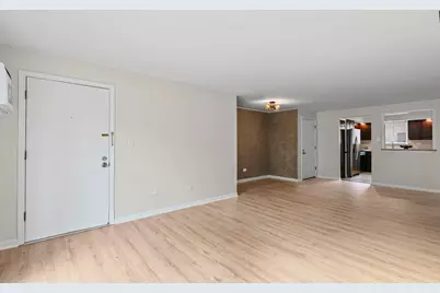 5331 N Delphia Avenue #231, Chicago, IL 60656 - Photo 7