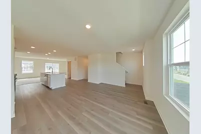 334 Basin Court, Saint Charles, IL 60174 - Photo 5